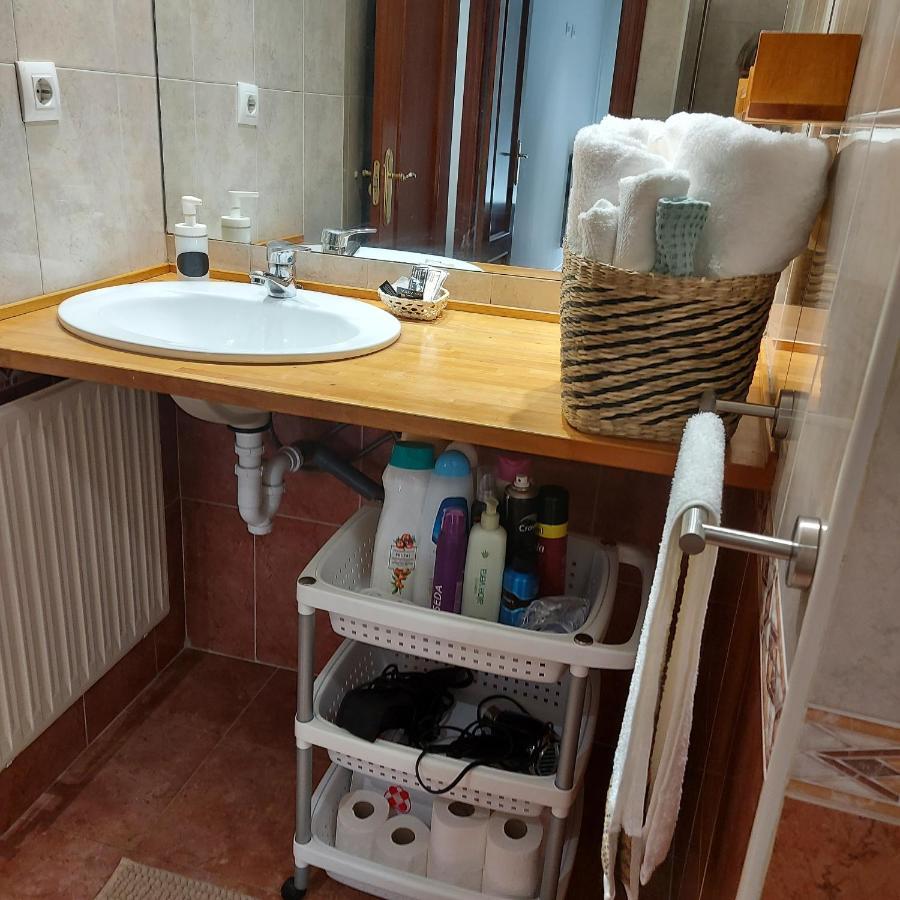 Soleado Piso Con Garaje Y Piscina A 8' Centro Apartment Castro Urdiales Exterior foto