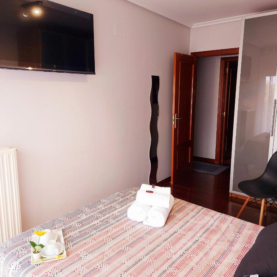 Soleado Piso Con Garaje Y Piscina A 8' Centro Apartment Castro Urdiales Exterior foto